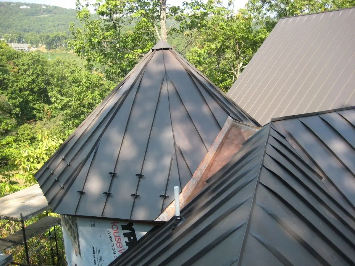 Professional Shingle Replacement & Repair by Craftsman Roofing in Sexton Mountain